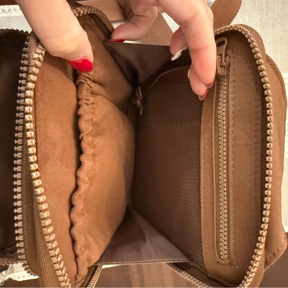 Beis Sport Sling in Maple - Picture 4 of 4